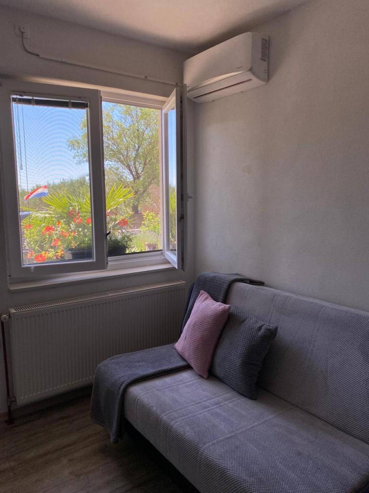 Rural Apartment Ante Drniš エクステリア 写真