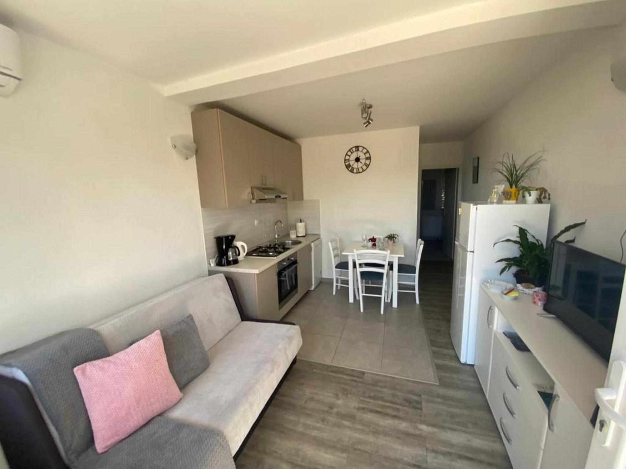 Rural Apartment Ante Drniš エクステリア 写真